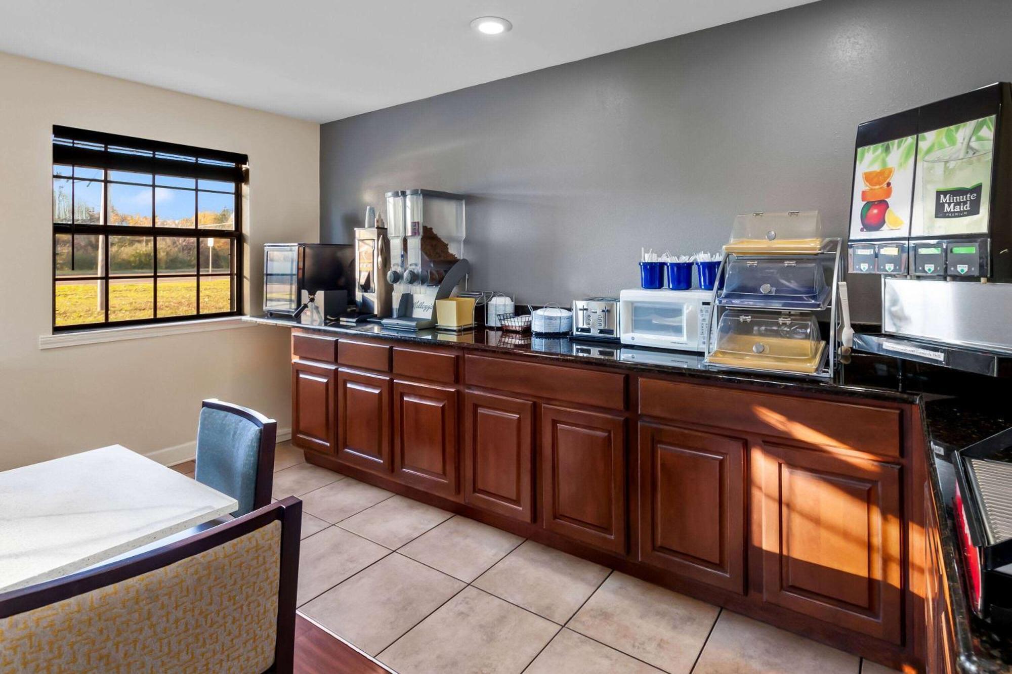 Days Inn By Wyndham Brownsville Dış mekan fotoğraf